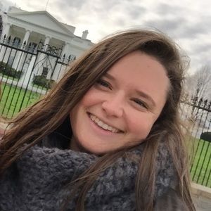 Meet your Posher, Tayler